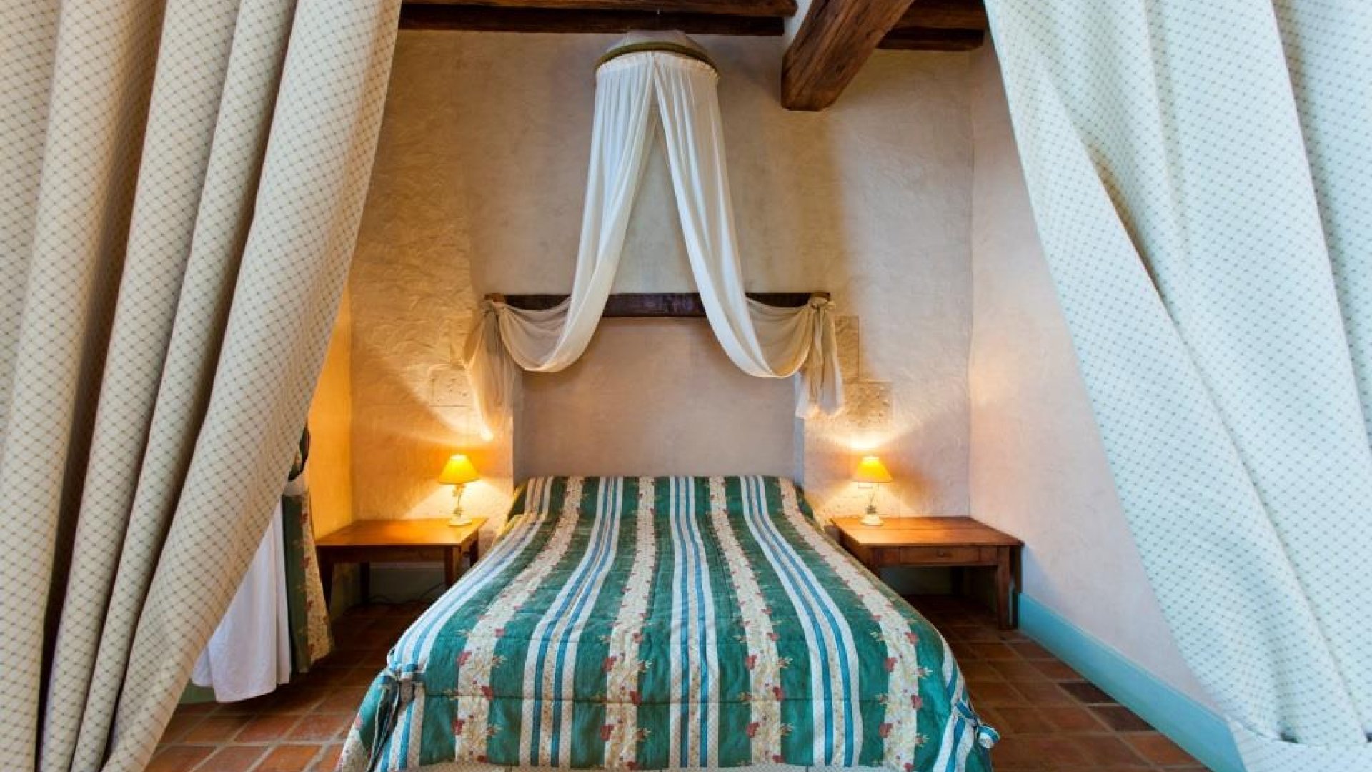 Une nuit au pied de la cave